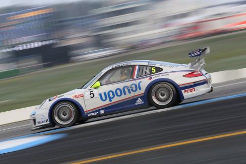 jaap_van_lagen_gaat_voor_top_drie_in_carrera_cup